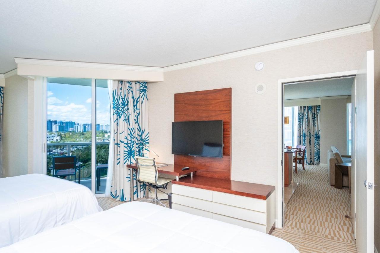 Trump Intl 2 Bedroom Apartment 1600 Sqf Ocean And Bay View Sunny Isles Beach Εξωτερικό φωτογραφία