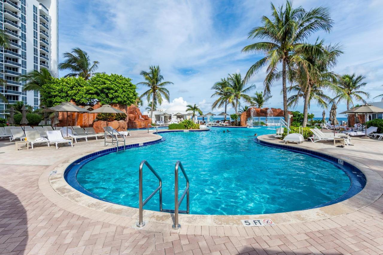 Trump Intl 2 Bedroom Apartment 1600 Sqf Ocean And Bay View Sunny Isles Beach Εξωτερικό φωτογραφία